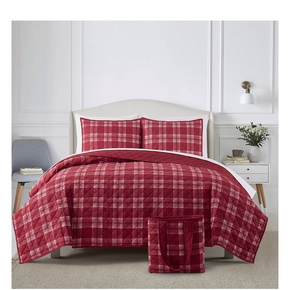 Charter Club Other - NWT-Charter Club (Macy’s) 4 Piece King Size Quilt Set